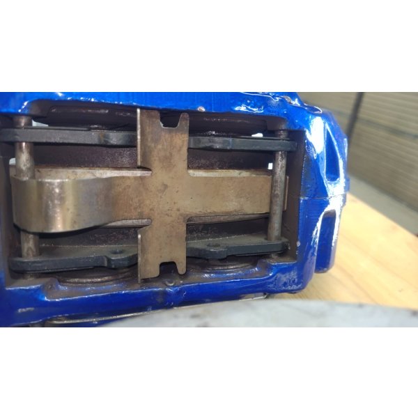 画像8: 【中古】スバル4PODキャリパー+純正リアキャリパー  【BE/BH】【SUBARU】