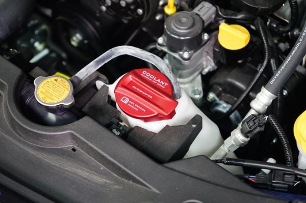 画像7: クーラントリザーブタンクキャップカバー 【スバル用】【GT-DRY】【S-CRAFT】 (7)
