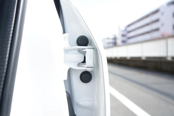 画像5: ドアヒンジボルトカバー 【汎用】【GT-DRY】【S-CRAFT】 (5)